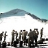 Manovre interforze, settembre 1983: Compagnia di formazione del Tirano, sullo sfondo il Corno Bianco (Passo Brizio, gruppo dell'Adamello). 